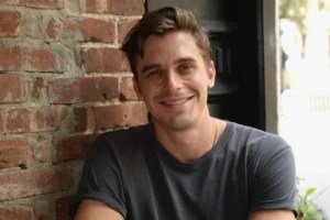 The genius way Antoni from "Queer Eye" uses coconut oil in the kitchen