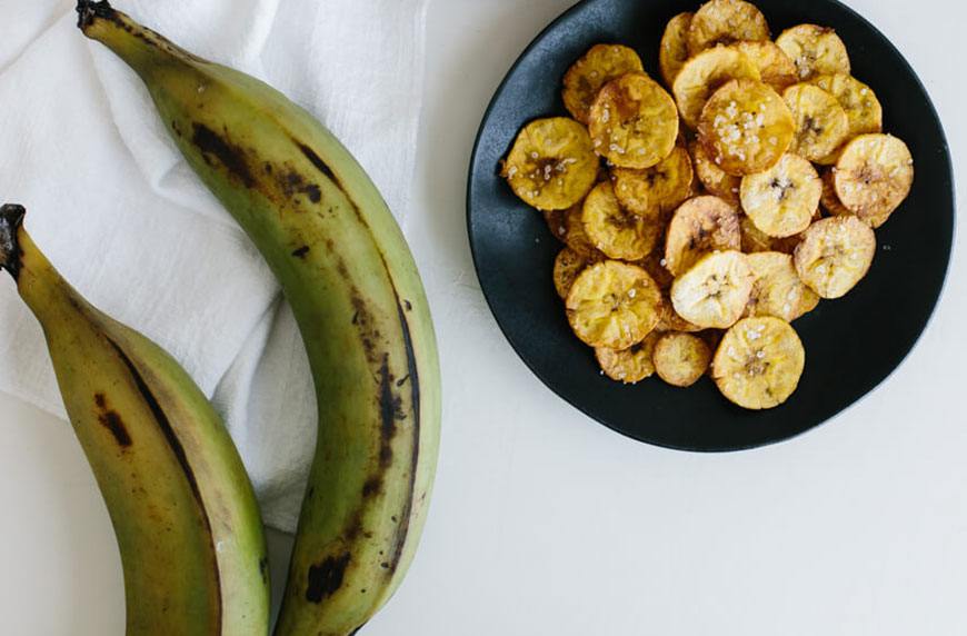 3 Whole30 snacks to create peace among your travel and health plans