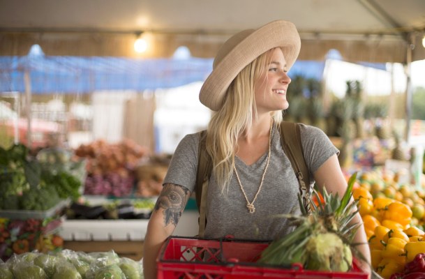A Dietitian Shares Her Secrets to Getting the Best Produce at the Farmers' Market