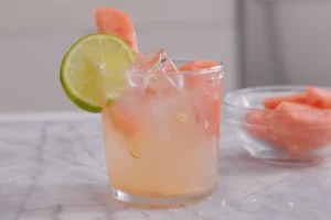 Try This Low-Sugar Watermelon Margarita For Major Vacay Vibes