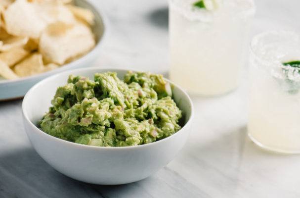It's National Avocado Day! Here's Where to Get *Free* Guac