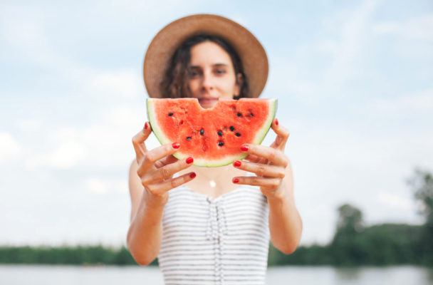 The Simple Trick to Tell Whether a Watermelon Is Ripe Just by Looking at It