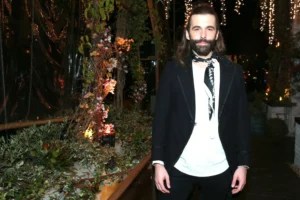 Use Jonathan Van Ness' essential-oil blowout hack to stay cool (and look hot) for the summer