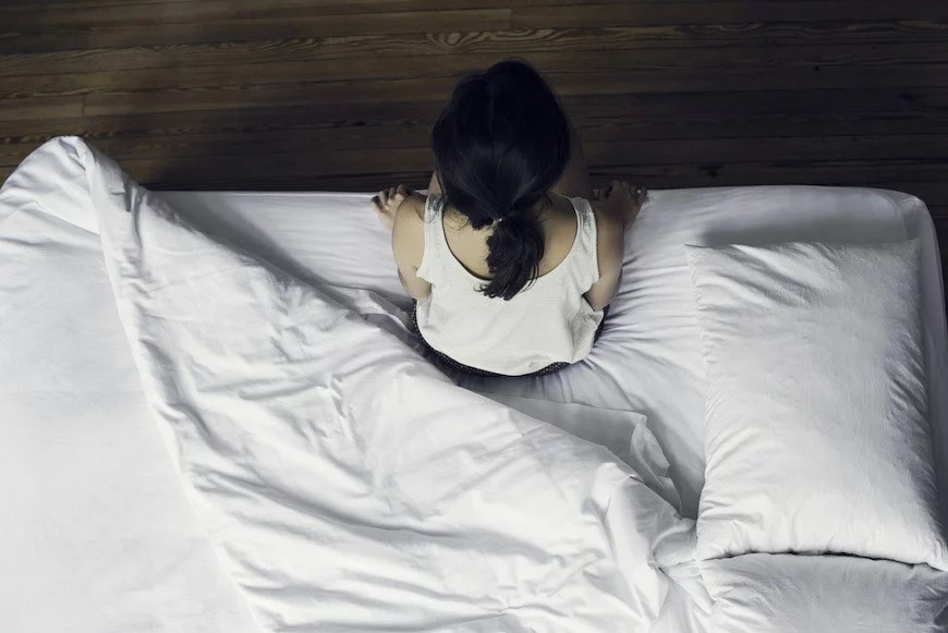 Is sleeping on the floor good for your back?