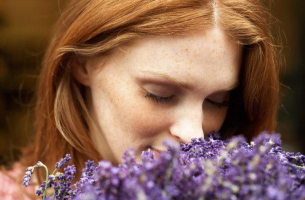 7 Lavender Essential Oil Uses for Skin and Hair That Experts Don't Go a Day...