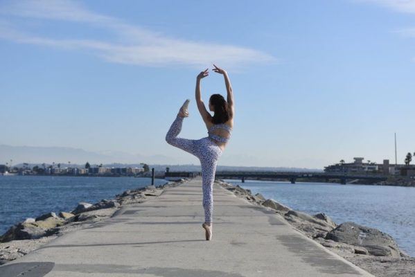 Swan Lake-Inspired Lunges Give Leg Day a Whole New Spin
