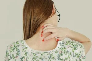 How to get rid of back acne holistically