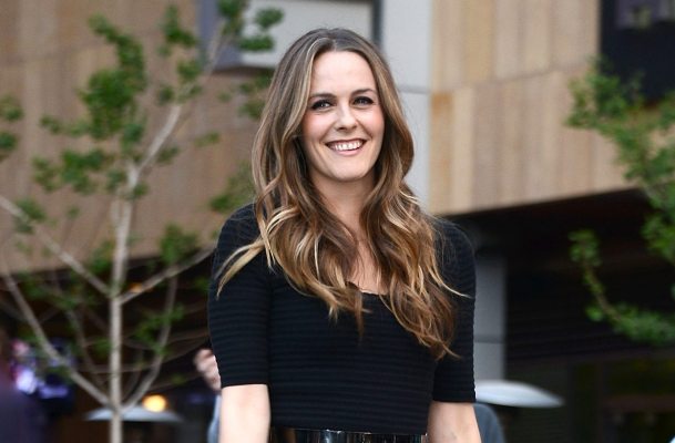 Alicia Silverstone Swears by an Immune-Boosting Berry for Better Health