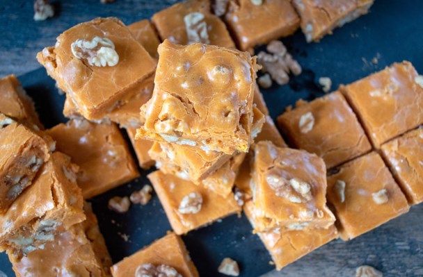 4-Ingredient Pumpkin Fudge Is the Legit-Healthy Answer to Your Basic-Fall-Treat Prayers