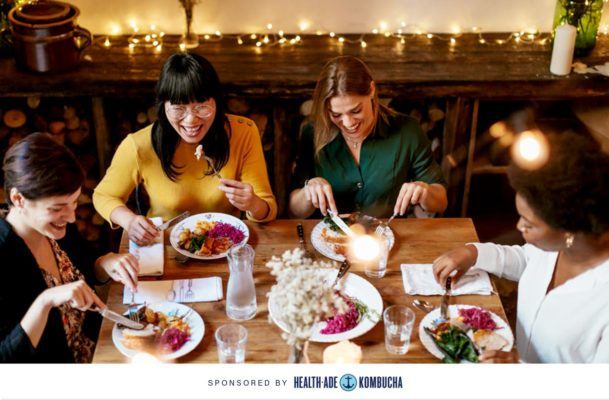 3 Tips for Having a Bloat-Free Holiday Party Season, According to Celeb Nutritionist Kimberly Snyder