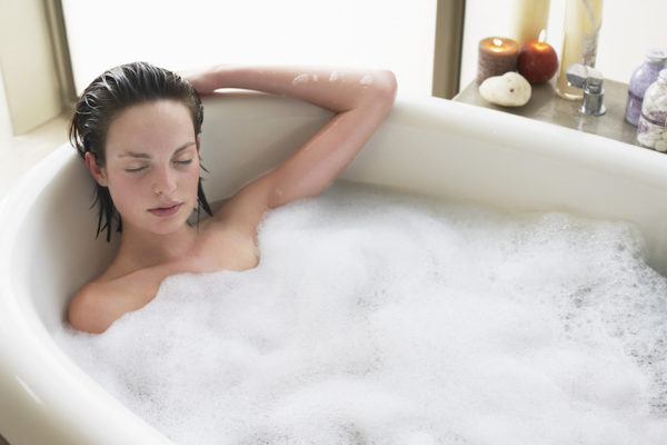 Your Weekend Called and It Wants One of These Editor-Approved, Mood-Boosting Baths