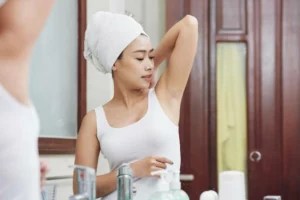 This derm-approved trick lets you try natural deodorant *without* soaked underarms