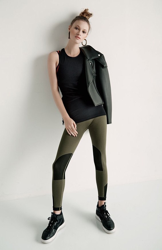 Why every women should own a pair of seamless leggings