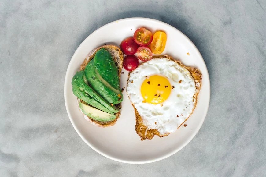 This easy vegan fried egg recipe is just *begging* to top your avocado toast