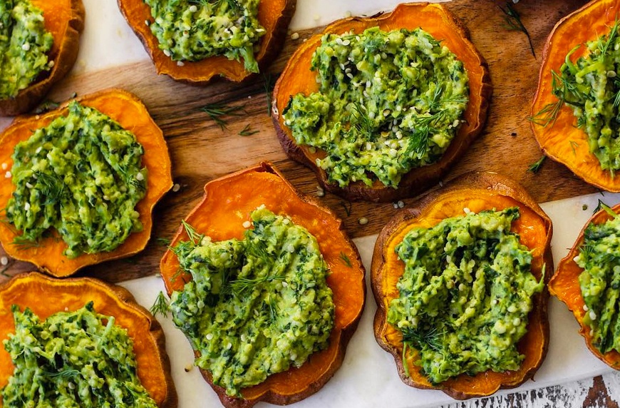 These sweet potato pesto poppers are the ultimate healthy game-day app