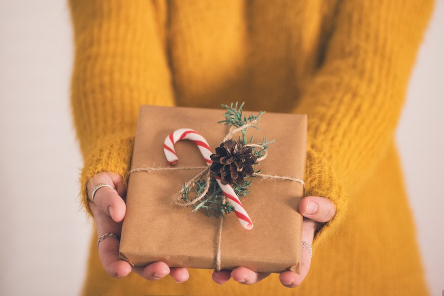 Etiquette for receiving gifts you hate: Keep, return, or regift?