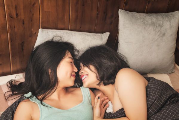 Karezza Is Basically Hygge Sex, and It's the Only Kind We Want to Have This...