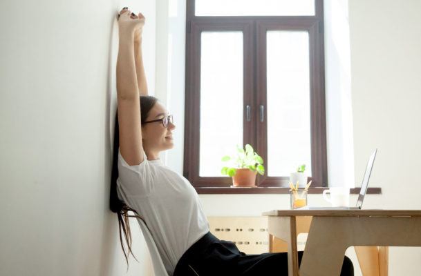 If Your Posture Is Despicable, Try These Stretches You Can Do at Your Desk