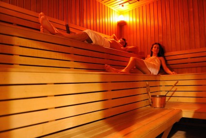 An Infrared Sauna Date Is Basically the Romance Edition of Instagram Vs. Reality