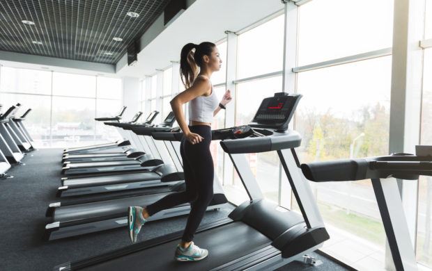 Why Fitness Pros Say the Treadmill Is the Best Way to Get Your Run In