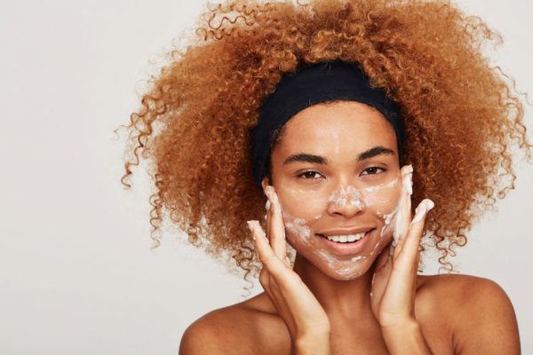 Derms Say the Time You Wash Your Face at Night Actually Matters—Here's Why