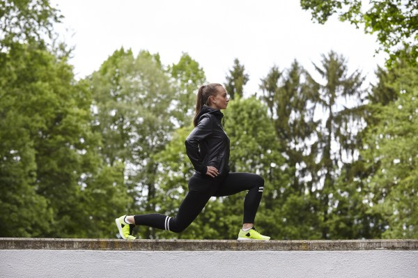 3 Upgrades That Will Turn Basic Lunges Into a Full-Body Burn