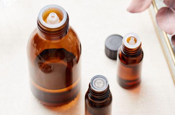 Itchy AF? Check Out These Essential Oils That Will Soothe Your Angry Skin