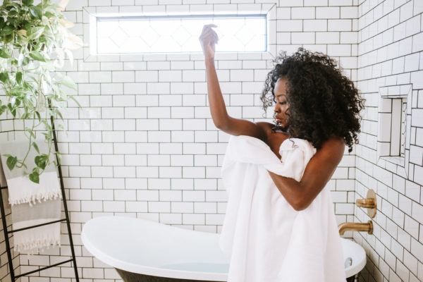 This Is Exactly How Long to Spend in the Shower, According to a Derm