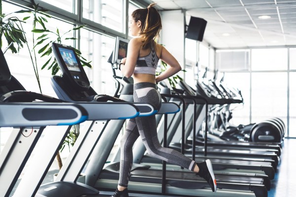 If You're Struggling With Knee Pain, Pay Attention to Your Treadmill Incline