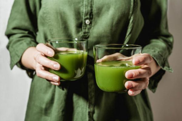 Wheatgrass Is the OG Healthy Smoothie Add-in, but What Are Its True Benefits?