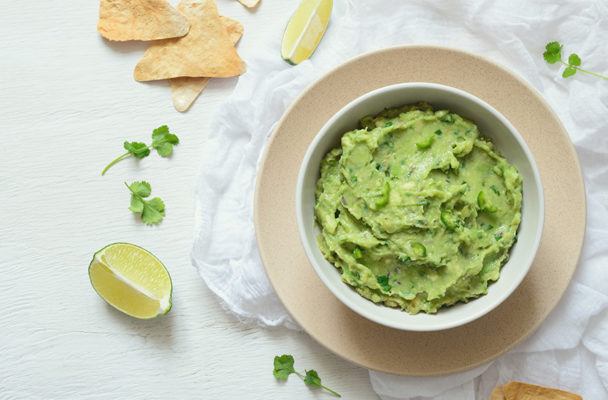 Forget the Pit: This Trick to Keep Fresh Guacamole From Turning Brown Actually Works