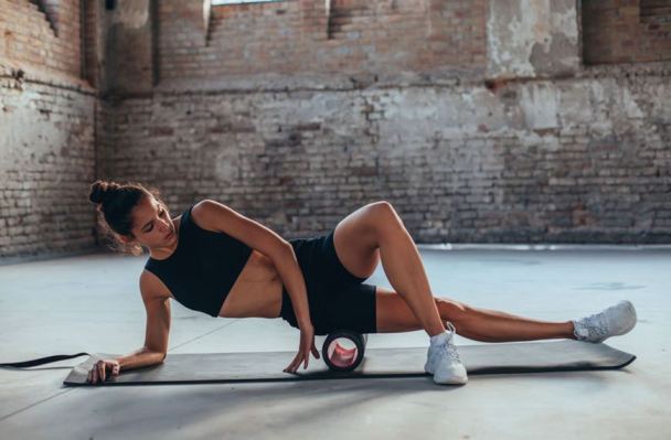 The Foam Rolling Technique an Orthopedic Surgeon Swears by for Hip Pain