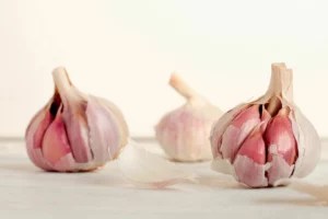 Garlic can actually rev up your sex life, along with 3 other benefits