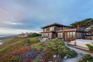 Live out your 'Big Little Lies' real estate dreams in these Monterey vacation cottages