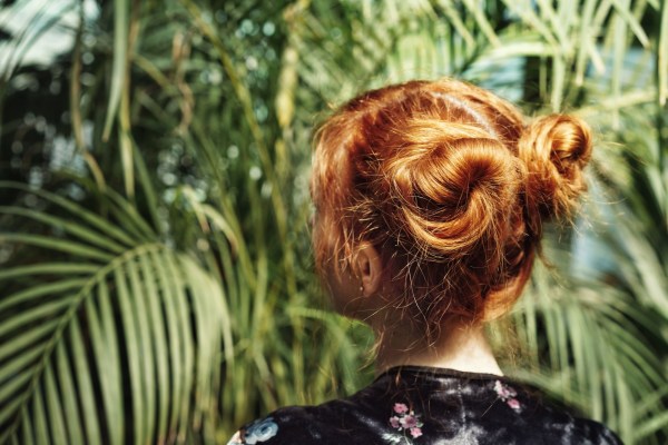 These 5-Minute Easy Updos Are Saving Us From the Hot, Hot Heat of Summer