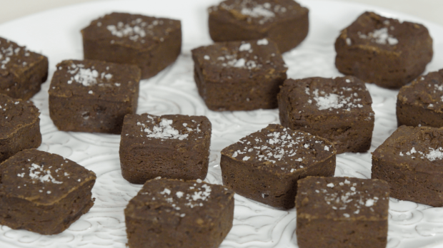 You’ll Never Use Boxed Mix Again After Trying These Chocolaty, Low-Sugar Brownies