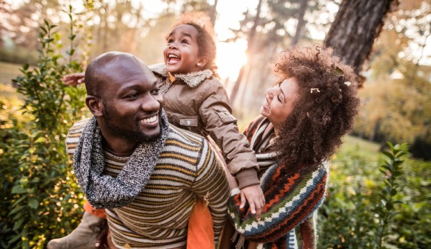 22 Things Relationship Experts Want You to Know About Dating Someone With Kids