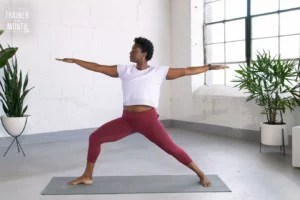 This 7-minute beginner yoga flow is more energizing than a cup of matcha