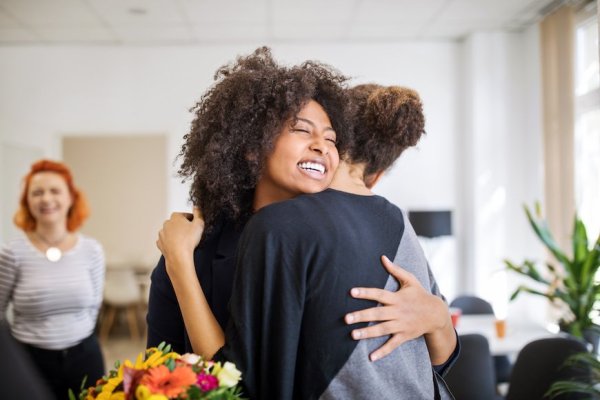 There Are 4 Ways to Express Gratitude—and Only 1 Is Sure to Convey That You're...
