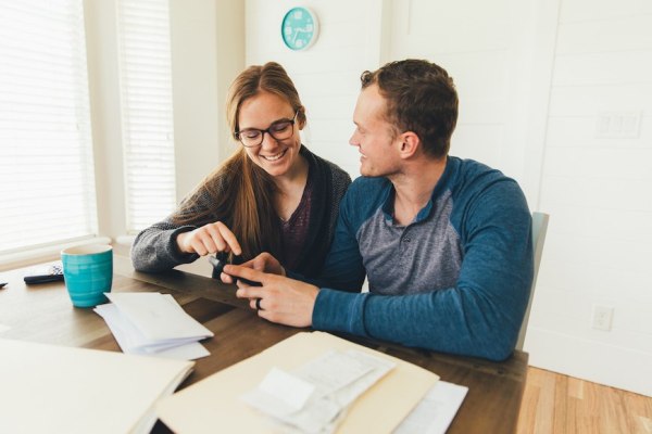 4 Expert Tips to Create Financial Togetherness With With Your Partner—Without Merging Accounts