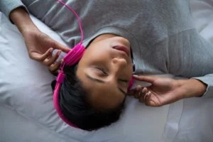 Add some color to your bedtime routine with pink noise for deeper sleep