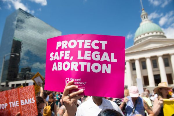 Planned Parenthood Withdraws From Title X Funding—Here's What That Means for the Health Provider