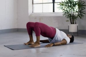 The booty-strengthening yoga flow that perks your peach in 6 swift moves