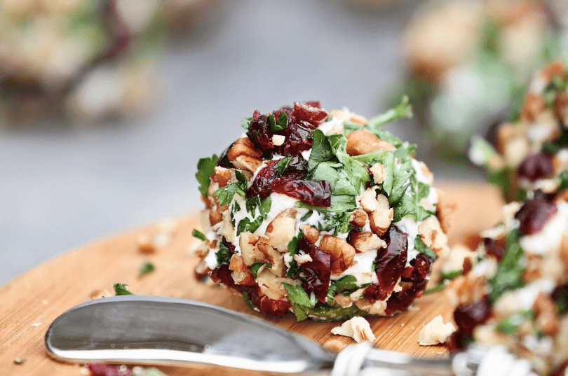 3 VEGAN CHEESE BALL RECIPES THAT WILL BE THE STAR OF THE SNACK TABLE