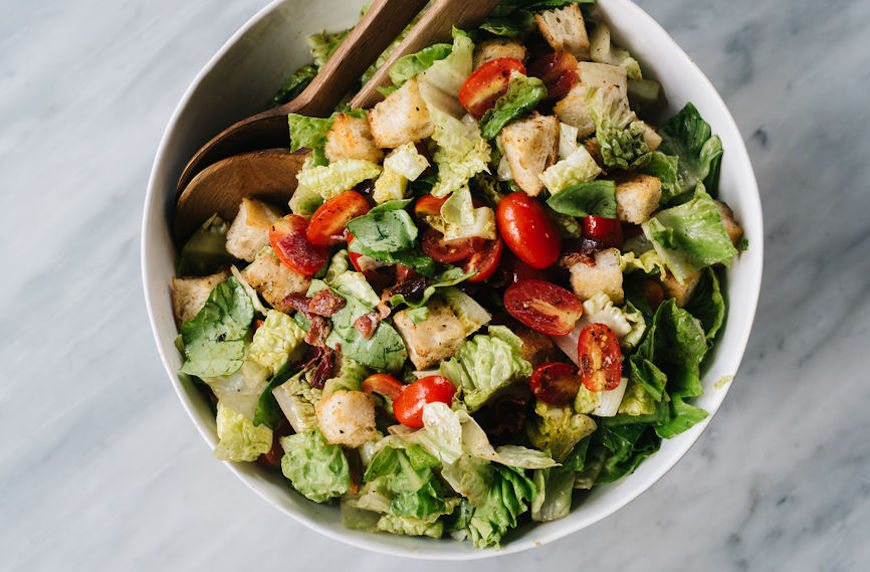 chopt salads healthy mixed salad with croutons and tomatoes