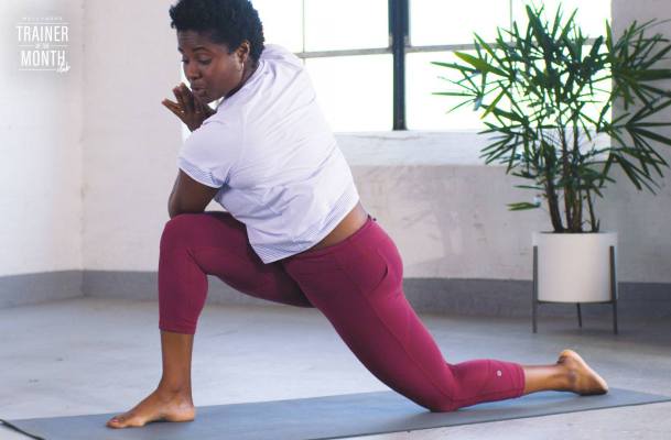 This 7-Minute Heart-Opening Yoga Flow Will Relieve Tension From Hunching Over a Computer All Day