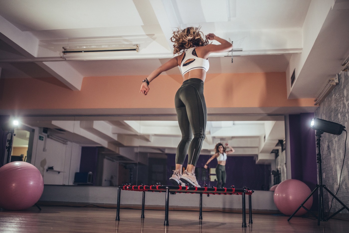 The benefits of rebounding (AKA hopping on the trampoline) in fitness have ...