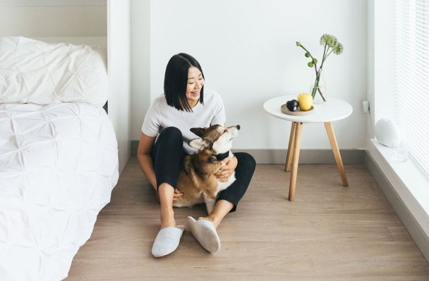 How a Minimalist Bedroom Helps You to Declutter the Rest of Your Life