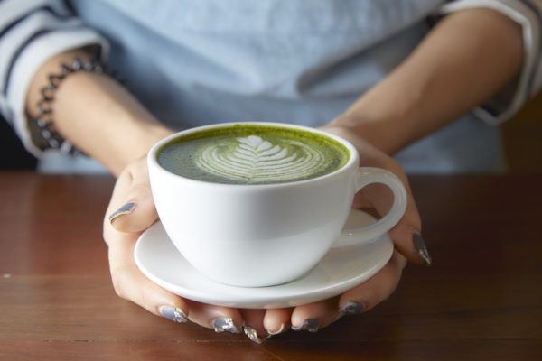 What’s Better for You, Matcha or Green Tea? We Asked a Dietitian to Find Out