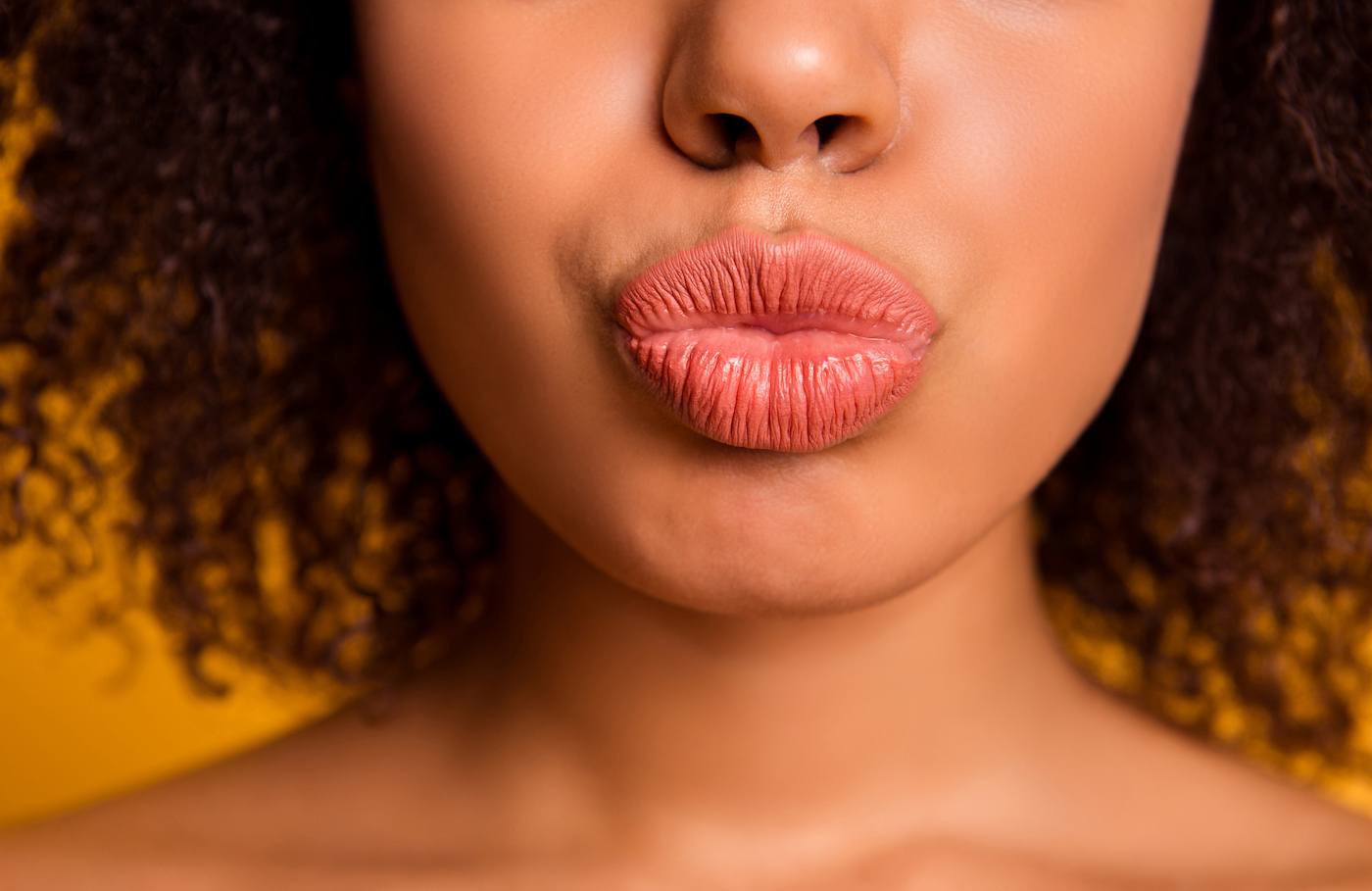 how to remove lipstick